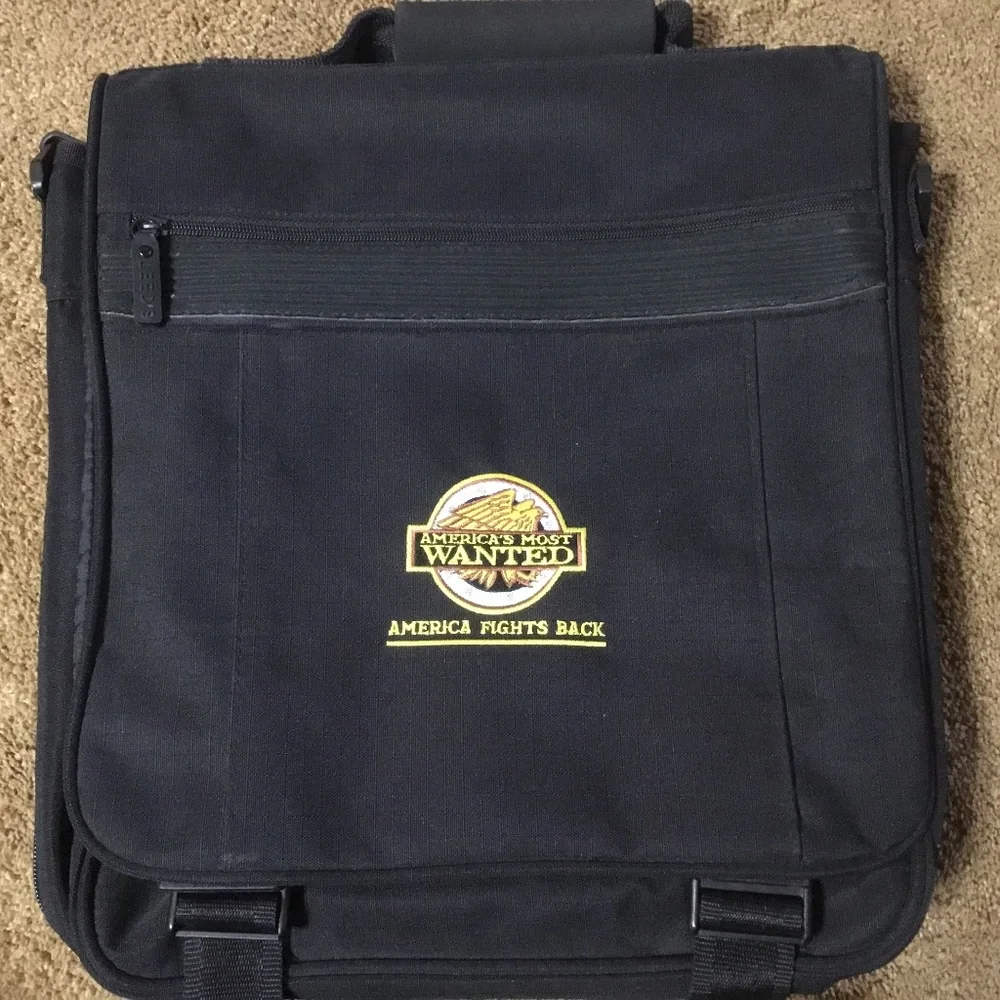 Lap Top Computer Bag America’s Most Wanted Unique & Nice!